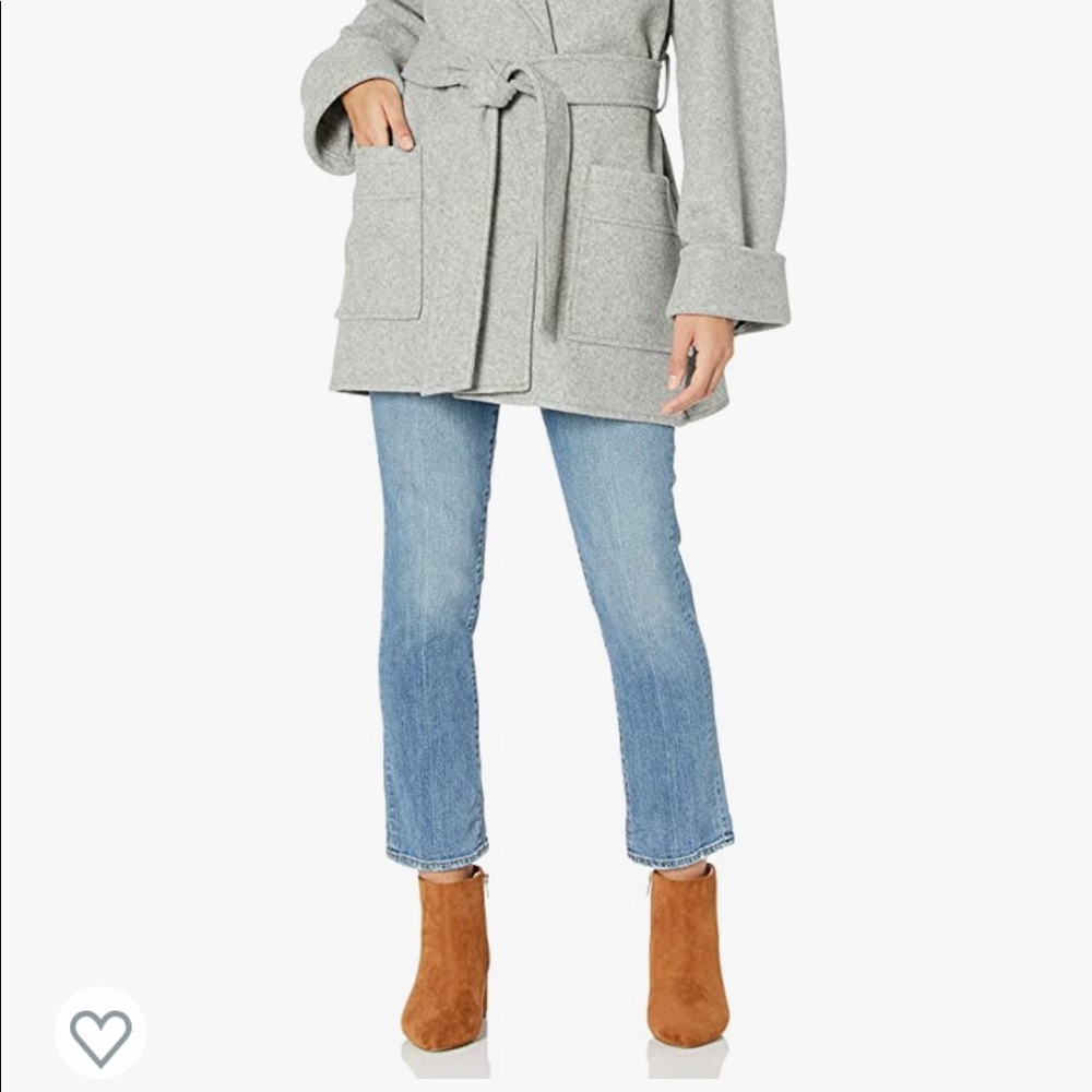 Never worn Amazon Wool tie coat.